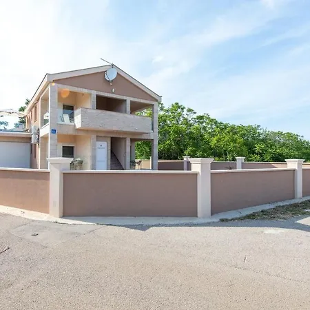 Apartment Velic Vir