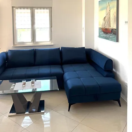 Apartment Velic *