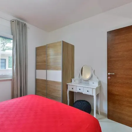 Velic Appartement Vir